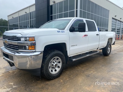 2017 Chevrolet Silverado 2500HD 4x4 Crew Cab Pickup