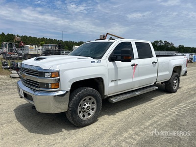 2017 Chevrolet Silverado 2500HD 4x4 Crew Cab Pickup