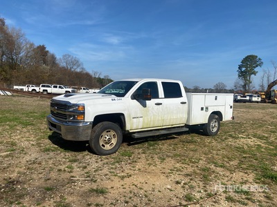 2017 Chevrolet Silverado 2500HD 4x4 Crew Cab Utility Truck