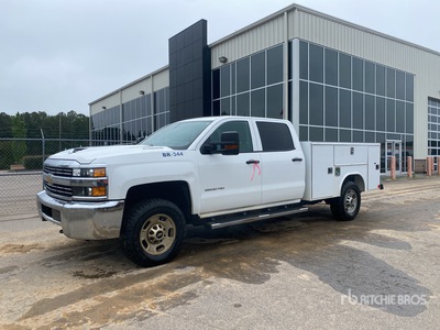 2017 Chevrolet Silverado 2500HD 4x4 Crew Cab Utility Truck