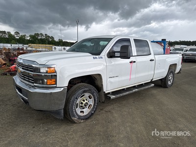 2017 Chevrolet Silverado 2500 HD 4x4 Crew Cab Pickup