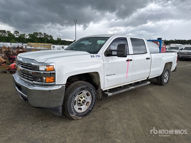 2017 Chevrolet Silverado 2500 HD 4x4 Crew Cab Pickup