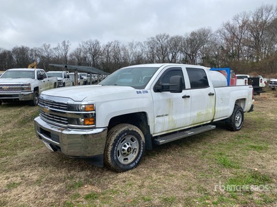 2017 Chevrolet Silverado 2500HD 4x4 Crew Cab Pickup