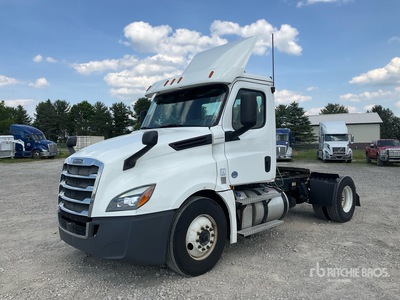 2020 Freightliner Cascadia 126 Cabeza Tractora Cabina Corta
