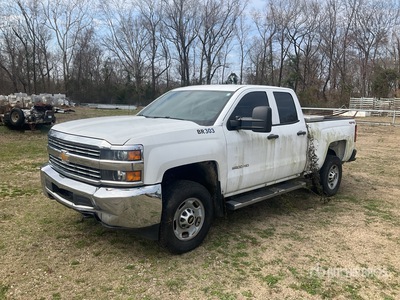 2016 Chevrolet Silverado 2500HD 4x4 Extended Cab Pickup