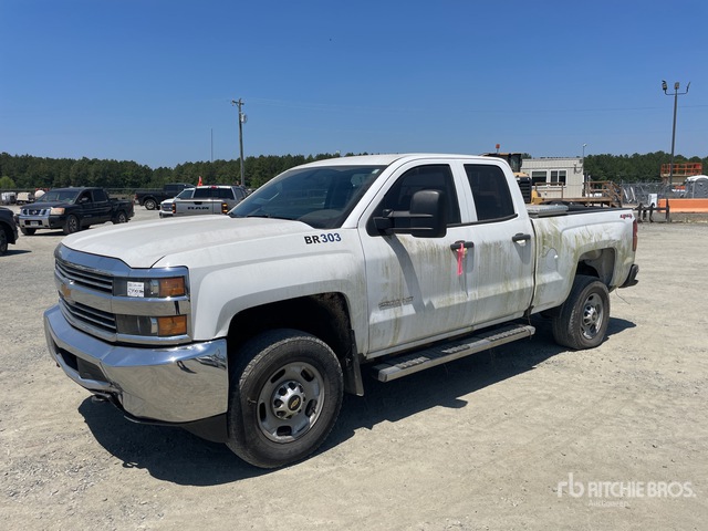 2016 Chevrolet Silverado 2500HD 4x4 Extended Cab Pickup