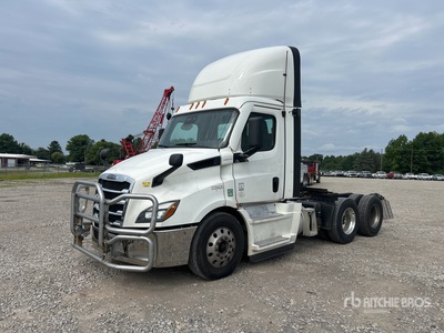 2021 Freightliner Cascadia 116 6x4 T/A Day Cab Truck Tractor
