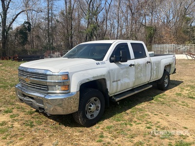 2016 Chevrolet Silverado 2500HD 4x4 Crew Cab Pickup