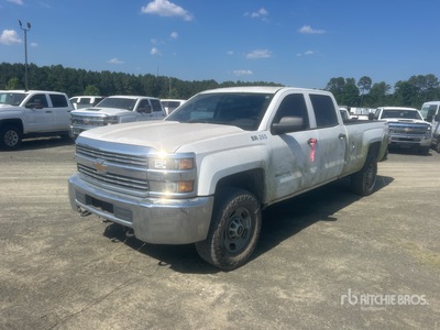 Chevrolet Silverado 2500HD 4x4 Crew Cab Pickup