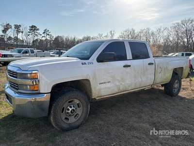 2015 Chevrolet Silverado 2500HD 4x4 Crew Cab Pickup