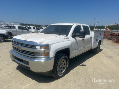 2015 Chevrolet Silverado 2500 4x4 Crew Cab Utility Truck