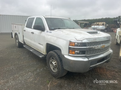 2019 Chevrolet Silverado 2500HD 4x4 Crew Cab شاحنة متعددة الاغراض