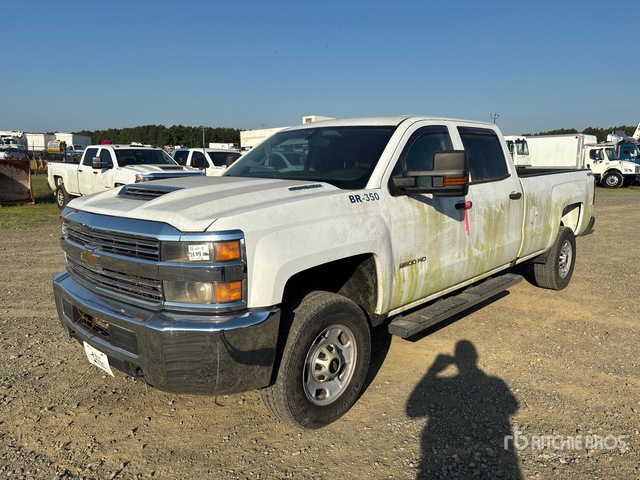 2018 Chevrolet Silverado 2500 4x4 Crew Cab Pickup