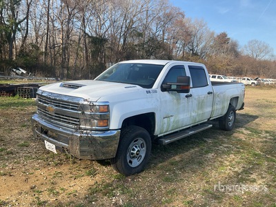 2018 Chevrolet Silverado 2500 4x4 Crew Cab Pick Up