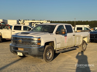 2018 Chevrolet Silverado 2500 4x4 Crew Cab Pickup
