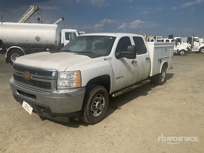 2013 Chevrolet Silverado 2500HD 4x4 Crew Cab Utility Truck