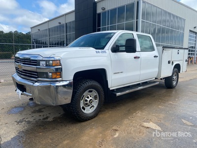 2016 Chevrolet Silverado 2500HD 4x4 Crew Cab Utility Truck