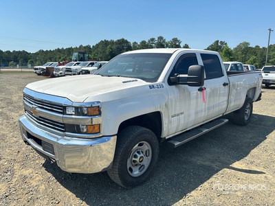 Chevrolet Silverado 2500HD 4x4 Crew Cab Crew Cab Pickup