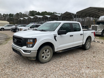2023 Ford F-150 XL 4x4 Crew Cab Pickup