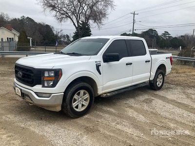 2023 Ford F-150 XL 4x4 Crew Cab Pickup