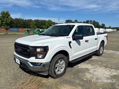 2023 Ford F-150 XL 4x4 Crew Cab Pickup