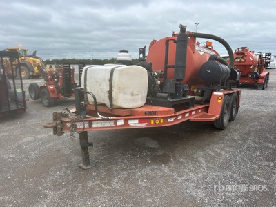 2016 Ditch Witch 800 gal T/A Vacuum Excavation Unit