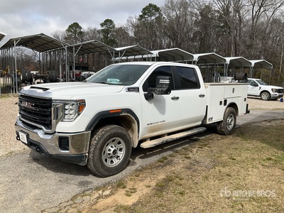 2021 GMC Sierra 2500HD 4x4 Crew Cab Utility Truck