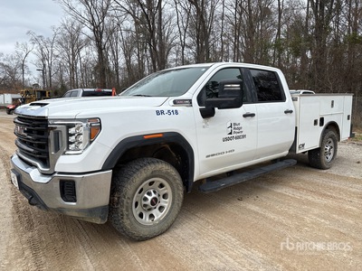 2021 GMC Sierra 2500HD 4x4 Crew Cab Utility Truck