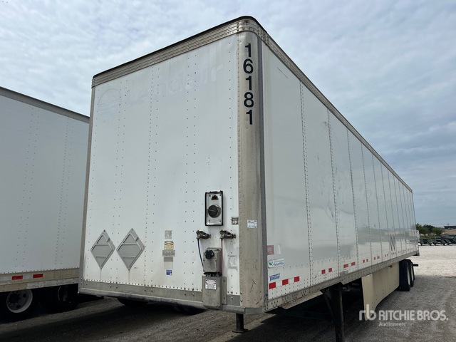2016 Vanguard VXP 53 ft x 102 in T/A Van Trailer
