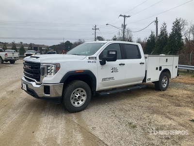 2021 GMC Sierra 2500HD 4x4 Crew Cab Utility Truck