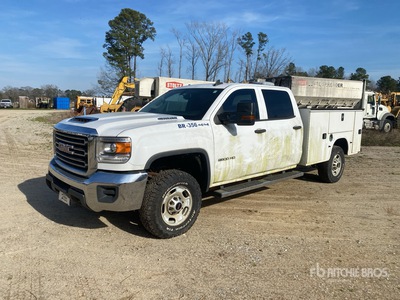2017 GMC Sierra 2500HD 4x4 Crew Cab Utility Truck