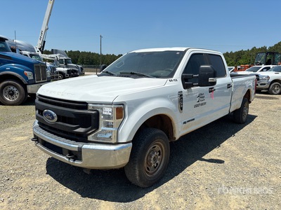 2022 Ford F-250 XL 4x4 Crew Cab Pickup