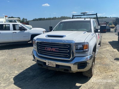 2017 GMC Sierra 2500HD 4x4 Crew Cab Autocarro di servizio