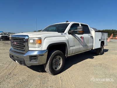 2015 GMC Sierra 2500HD 4x4 Crew Cab Utility Truck