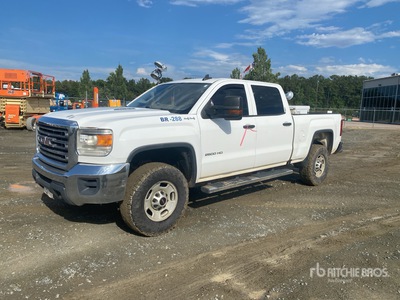 2016 GMC Sierra 2500HD 4x4 Crew Cab Pick Up
