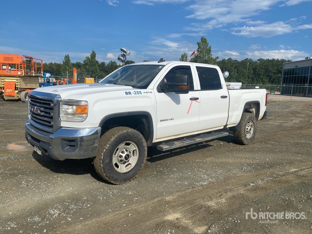 2016 GMC Sierra 2500HD 4x4 Crew Cab Pickup