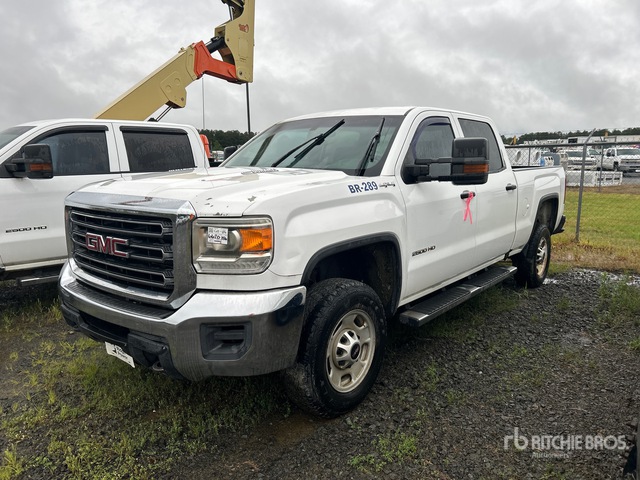 2016 GMC Sierra 2500HD 4x4 Crew Cab Pickup