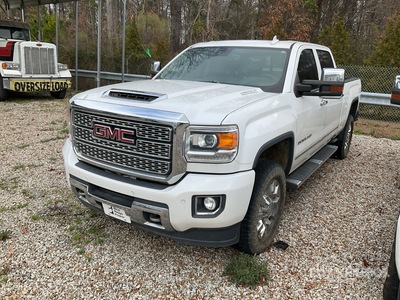 2019 GMC Sierra 2500HD Denali 4x4 Crew Cab Pickup (Inoperable)