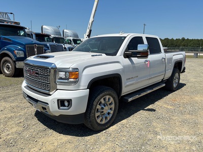 2019 GMC Sierra 2500HD Denali 4x4 Crew Cab Pickup (Inoperable)