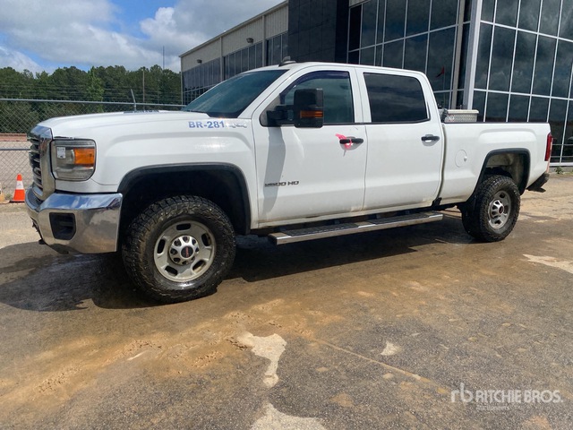 2016 GMC Sierra 2500HD 4x4 Crew Cab Pickup