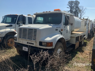 1999 International 4900 4x2 Fuel Truck (Inoperable)