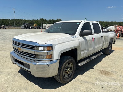Chevrolet Silverado 2500HD 4x4 Crew Cab Pickup