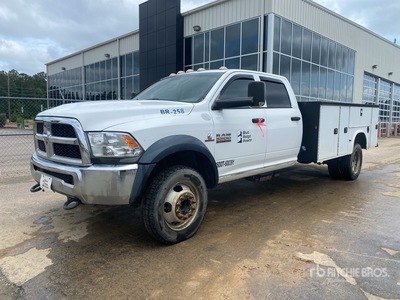 2015 Ram 5500 4x4 Crew Cab Utility Truck