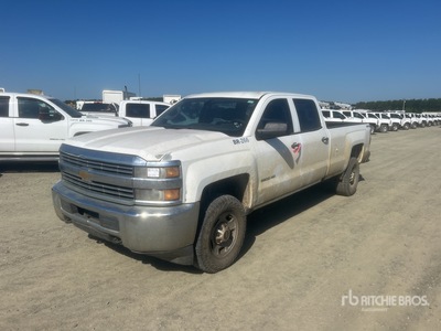 Chevrolet 2500HD 4x4 Crew Cab Pickup