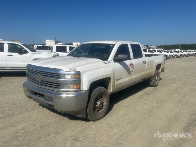 2015 Chevrolet 2500HD 4x4 Crew Cab Pickup