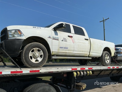 Ram 3500 4x4 Crew Cab Pickup