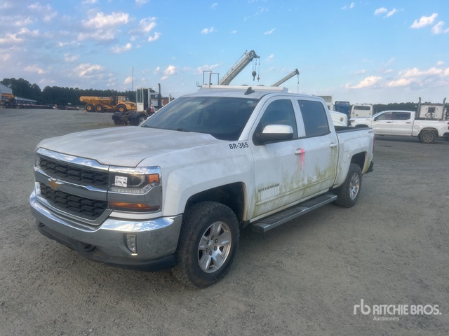 2018 Chevrolet Silverado 1500 4x4 Crew Cab Pickup