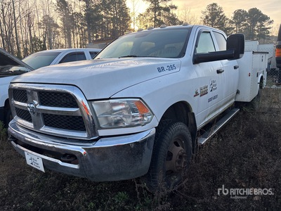 2016 Ram 3500 4x4 Crew Cab Utiliteits vrachtwagen