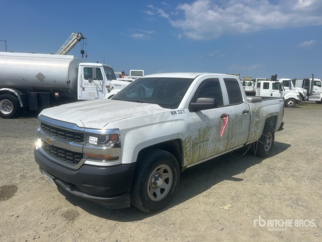 2017 Chevrolet Silverado 1500 4x4 Crew Cab Pickup