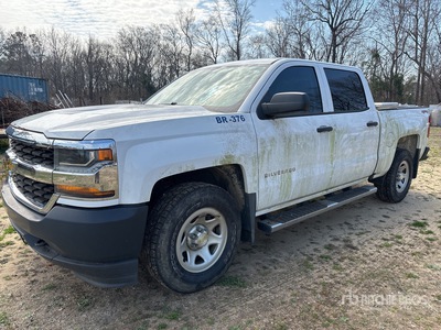2018 Chevy Silverado 1500 4x4 Crew Cab ピックアップ
